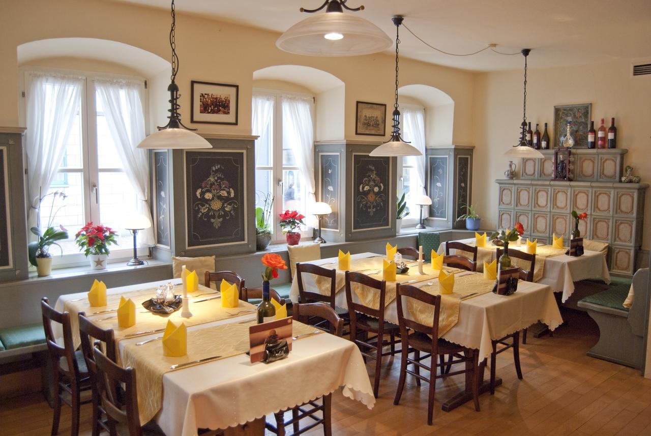Gasthaus Zum Loewen - Restaurant Akropolis Хаузах Экстерьер фото
