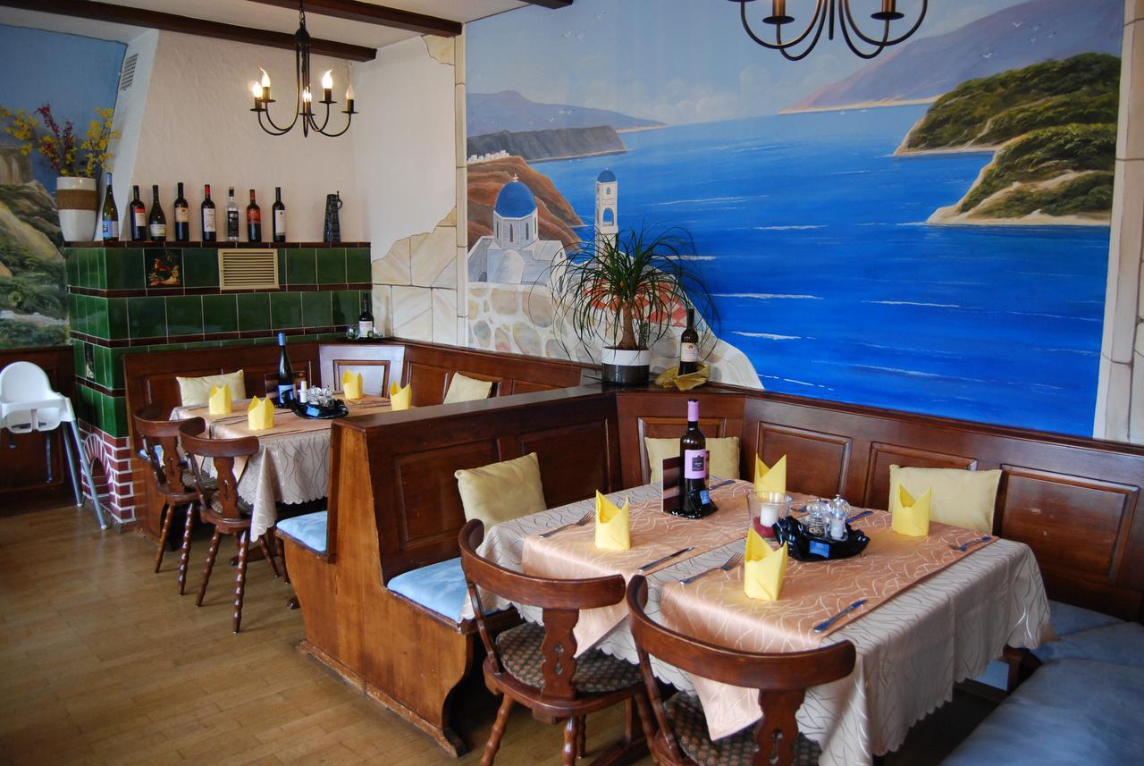 Gasthaus Zum Loewen - Restaurant Akropolis Хаузах Экстерьер фото